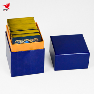 カスタムプリントゴールド金メッキエッジオラクルタロットデッキトランプパーソナライズされたプラスチックタロットカードカスタムロゴ付き