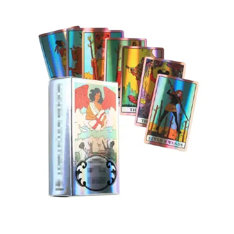 プロの読者のためのカスタム タロット カードの利点を探る